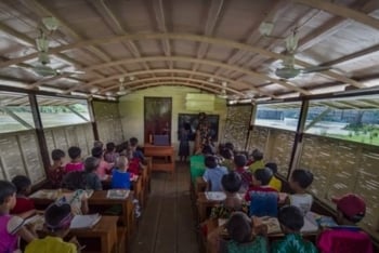 Boat schools, Bangladesh